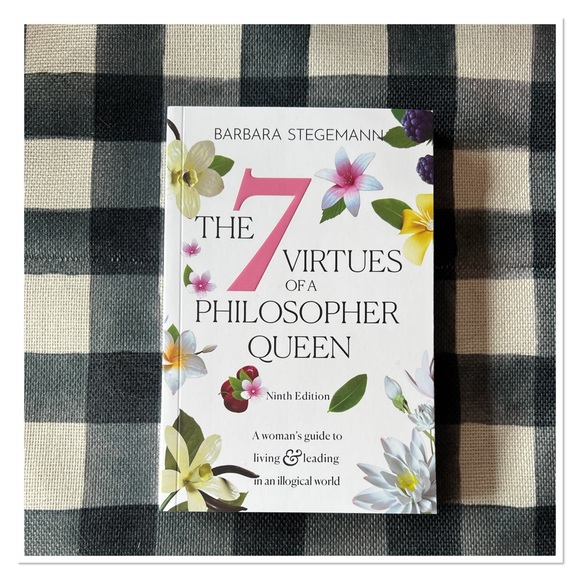 The 7 Virtues of a Philosopher Queen Softcover Book 🆕 - Picture 4 of 4